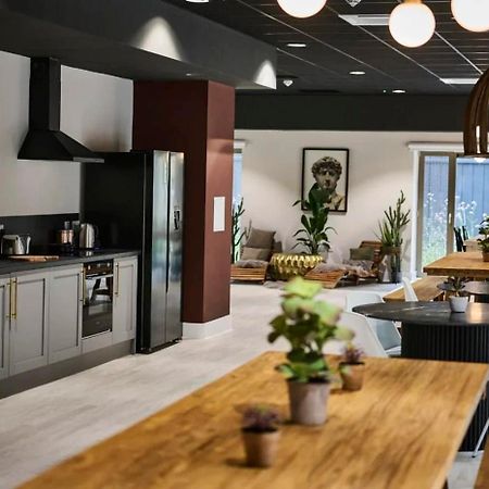 Апартаменты For Students Only The Oaks In Ковентри Экстерьер фото